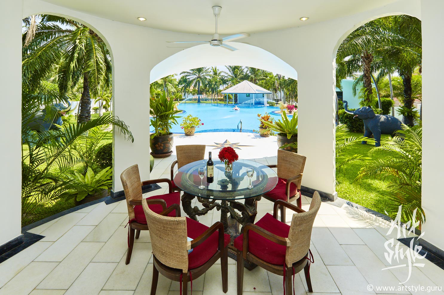 Example of exterior shooting (private villa)