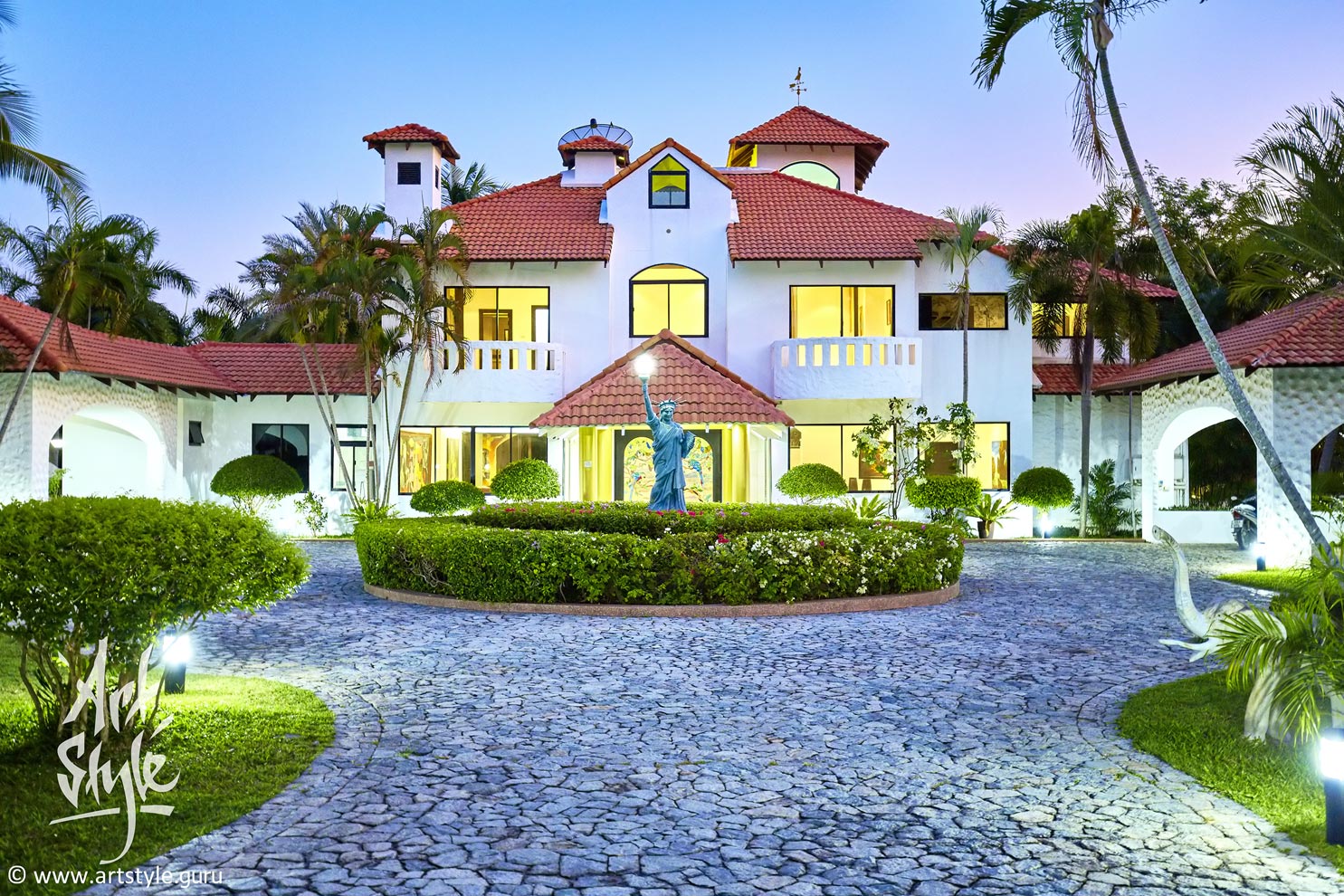 Example of exterior shooting (private villa)