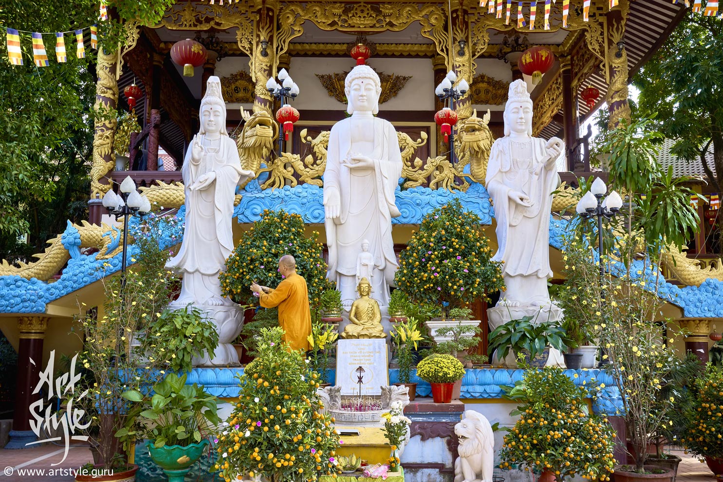 Phat Tich vietnamese temple, Vientiane, Laos.