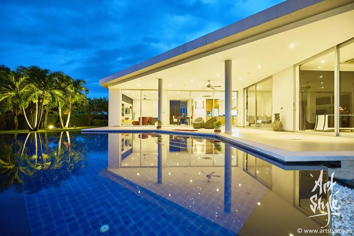 Example of exterior shooting (private villa)