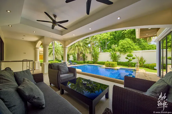 Exterior photography example — a private villa.